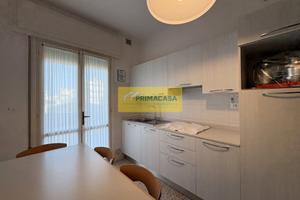 TRILOCALE A 1OO Mt dal mare Rif 2195