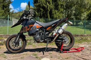 KTM 690 SMC LC4