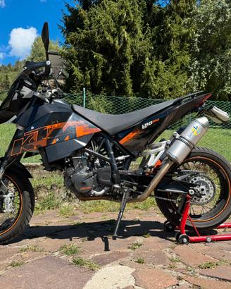 KTM 690 SMC LC4