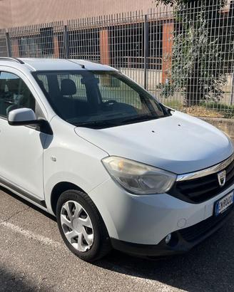 DACIA Lodgy 1.6 8V 85CV 5 posti GPL!