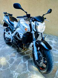 Suzuki GSR 600