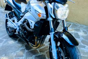 Suzuki GSR 600