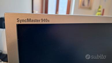 Monitor 19"  Lcd Samsung Syncmaster 940N