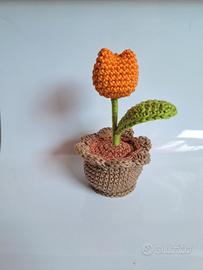 Tulipano all'uncinetto arancione, circa 13x6cm 