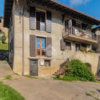 CASA DI CORTE A GARGNANO