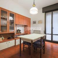 AMPIO 4 LOCALI CON 2 BAGNI, RISCALDAMENTO AUTONOMO