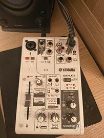 mixer Yamaha AG03