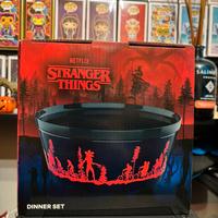 Dinner set stranger things Conad nuovi
