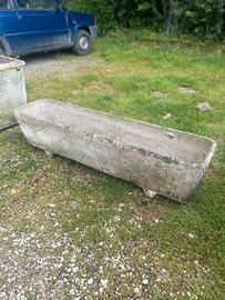 Vasi in cemento ornamentali