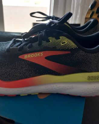 Scarpe da corsa brooks gost 16