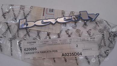 TARGHETTA POSTERIORE LATERALE BEVERLY PIAGGIO 6200