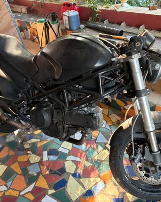 Ducati Monster 695 Dark 2005