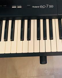 Pianoforte digitale Roland ep.7II e