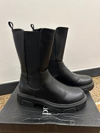 Stivali neri Primadonna n.39