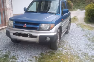 Mitsubishi pajero pinin