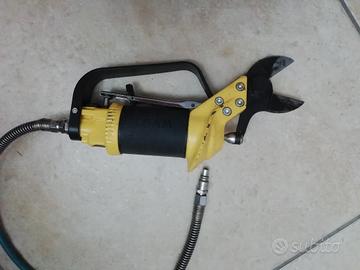 Forbice per potatura ad aria marca Lisam