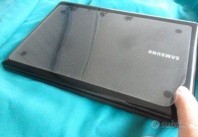 Netbook Samsung N150 con scatola originale