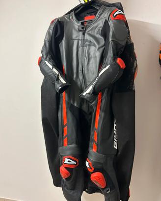 Tuta moto