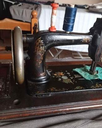 Macchina da cucire da tavola vintage durlac