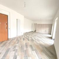 Via Madonna delle Grazie; 4Vani+2Posti Auto MAF526