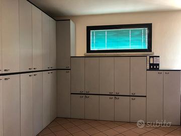 Parete attrezzata per ufficio