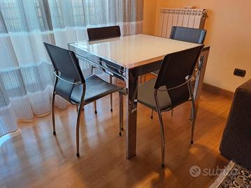 Tavolo in Cristallo allungabile