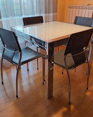 Tavolo in Cristallo allungabile