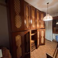 Regaliamo Armadio in Noce N.12 Ante