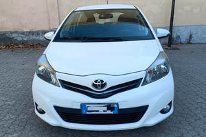 Toyota Yaris 1.3 5 porte Lounge