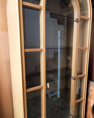 vetrina mod century ad arco