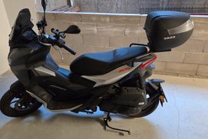 scooter aprilia sr gt 125