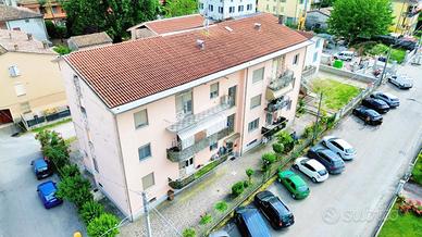 3 LOCALI A BRESCELLO