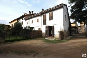 CASA SEMINDIPENDENTE A OVIGLIO