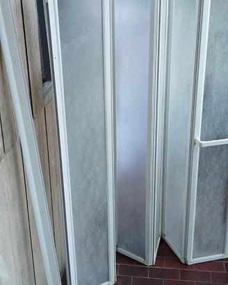 paratia per vasca da bagno