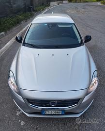 volvo v40 1.6 D2 