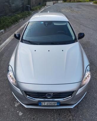 volvo v40 1.6 D2 