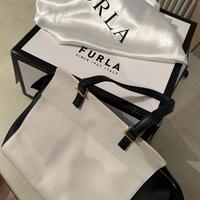 FURLA shopper medium bianca e nera