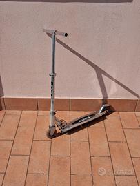 Monopattino Razor