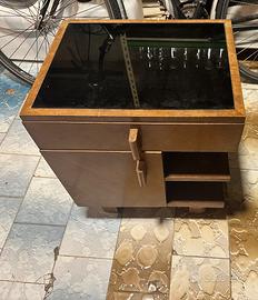 comodino tavolino vintage in stile Art Déco