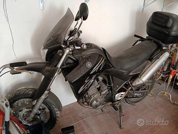 Yamaha XT660