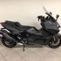 YAMAHA T-Max 560 Scooter