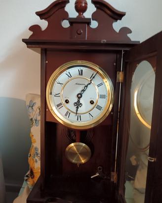 orologio a pendolo