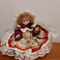 bambola in porcellana 