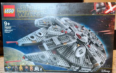 LEGO Star Wars Millennium Falcon 75257 (Nuovo)