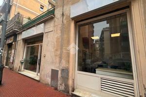 NEGOZIO A RAPALLO