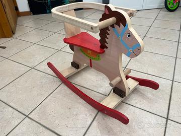 Cavallo a dondolo