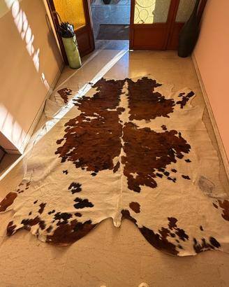 ENORME tappeto in pelle di mucca timbrato
