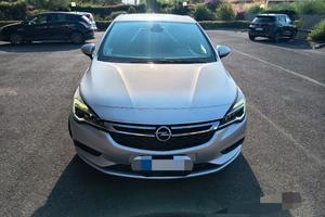 Opel Astra  anno 2017CDTI 1.6 110cv dynamic 7500€
