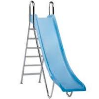 Scivolo per piscina con scala