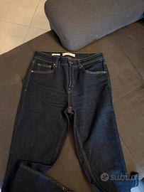 Pantaloni mango